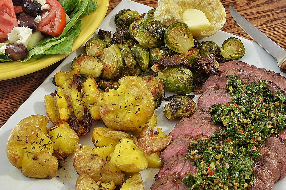 Côte de bœuf grillée au chimichurri