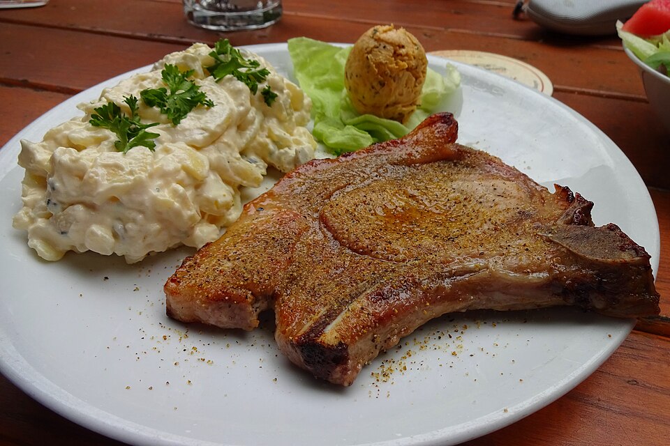 Côtelettes de porc grillées à la sauge
