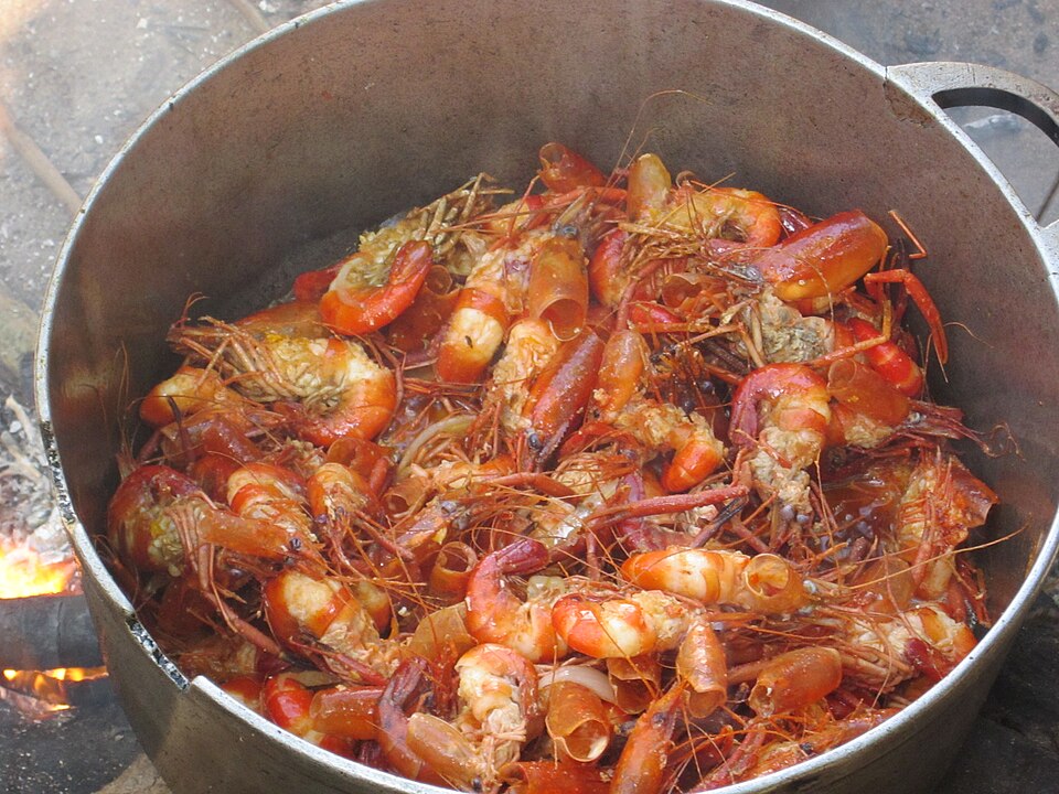 Crevettes flambées au pastis