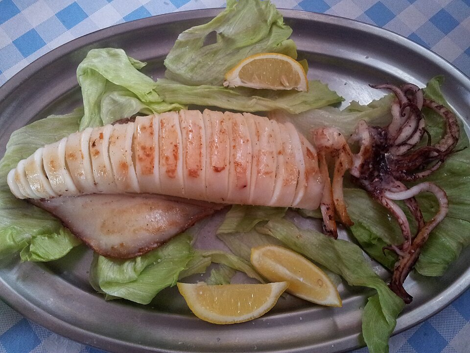 Encornets grillés à l'ail et persil