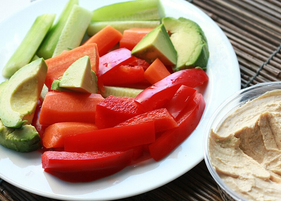 Houmous maison et crudités
