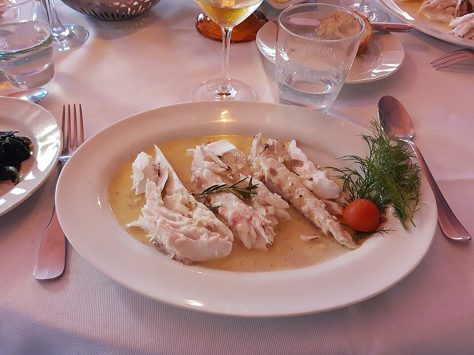 Loup de mer entier au four et herbes