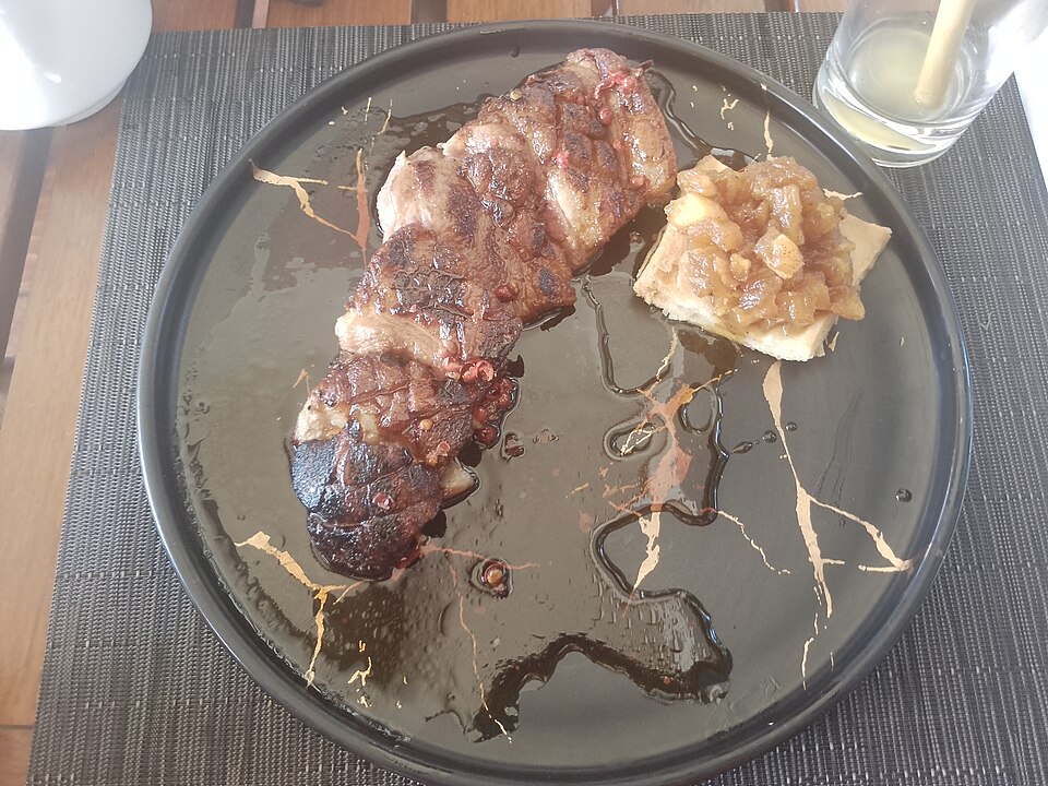 Magret de canard grillé au miel et vinaigre balsamique