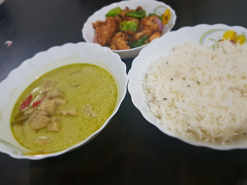 Poulet au curry et lait de coco