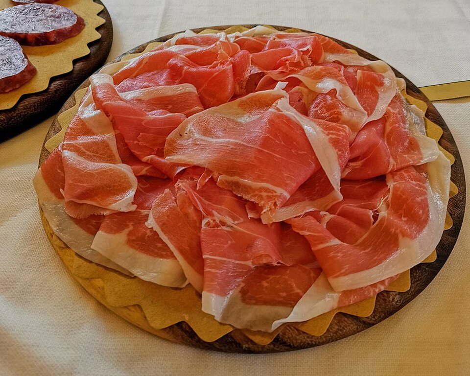 Salade de champignons et jambon cru