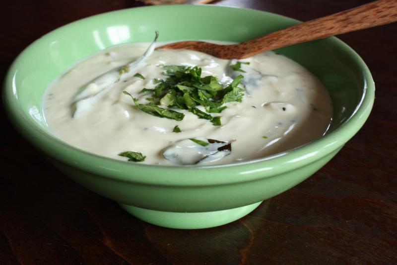 Salade de concombre au yaourt et menthe