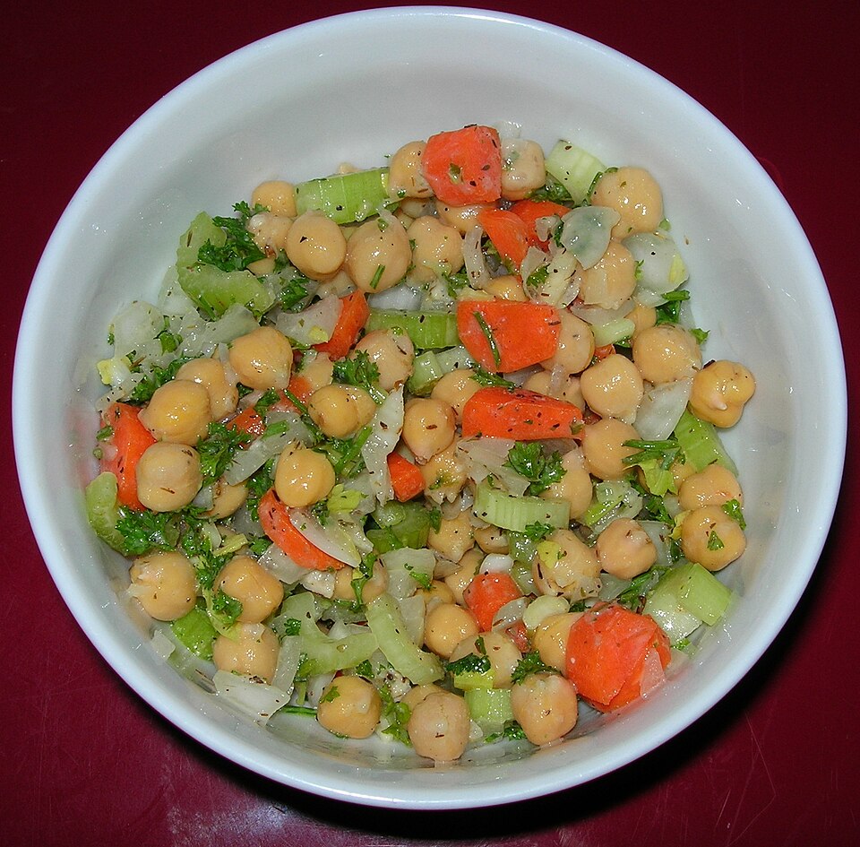 Salade de pois chiches et légumes croquants