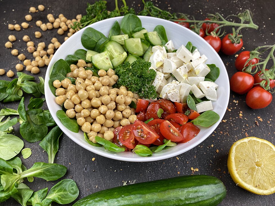 Salade de pois chiches et légumes croquants