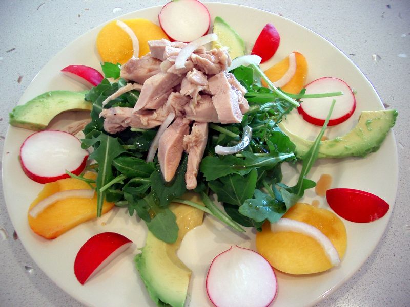 Salade de poulet grillé et avocat