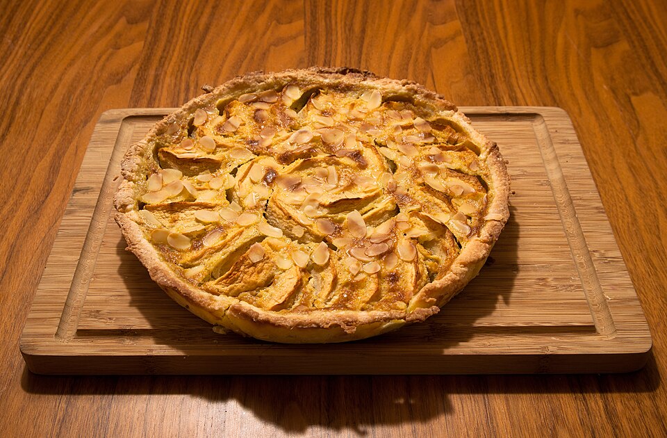 Tarte aux pommes normande