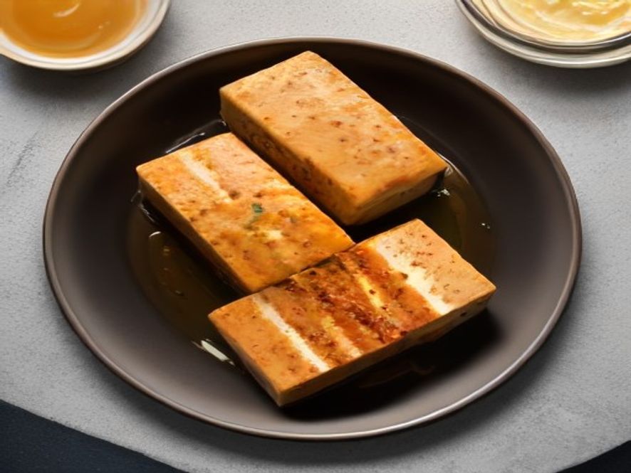 Tofu mariné grillé au sésame