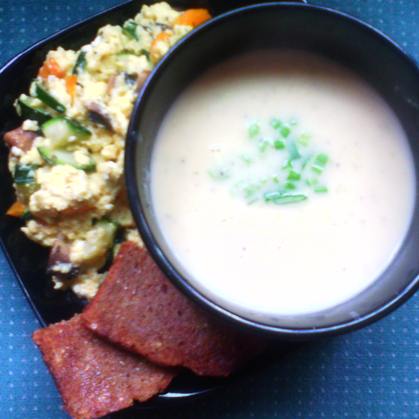 Velouté de courgette au basilic